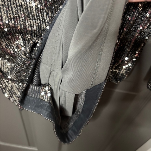 🥂Lauren Ralph Lauren New Sequined Twist Front Dress Silver and Grey Size 4 - Picture 10 of 16
